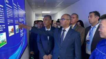 نائب وزير الإسكان يزور مصنع شين شينج الصيني لإنتاج أنابيب الدكتايل