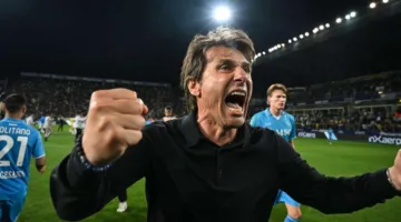 كونتي يكتب فصلًا جديدًا في التاريخ بعد فوز نابولي بلقب الدوري الإيطالي