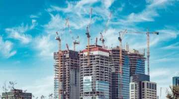 كيف تؤثر أزمة التمويل على حركة السوق العقارية ودورات رأس المال؟