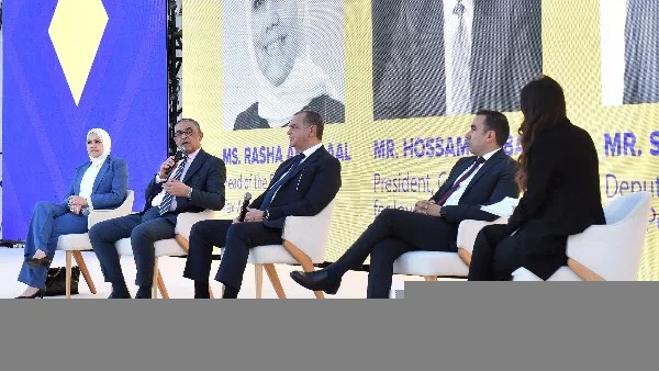 لأول مرة.. المناطق الحرة تستضيف الشركات الناشئة المُصدرة للخدمات لأول مرة.. المناطق الحرة تستضيف الشركات الناشئة المُصدرة للخدمات