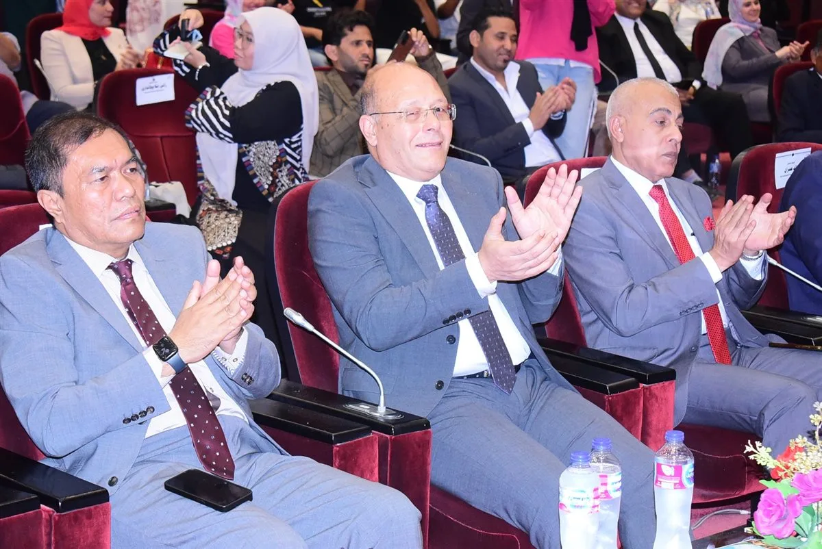 لأول مرة.. تعاون أكاديمي وبحثي وعروض فنيه خلال فعاليات اليوم الثقافي المصري الإندونيسي بجامعة سوهاج | صور