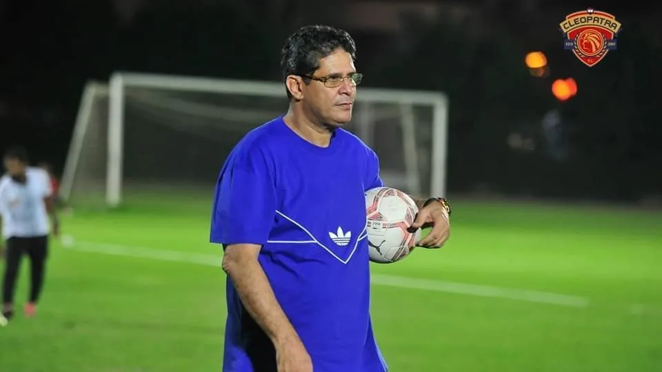 لاعب الزمالك السابق يسخر من أنباء تعيين الرمادي خلفاً لـ بيسيرو