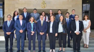 لبحث سبل التعاون المشترك.. الرعاية الصحية: اجتماعًا موسعًا مع ممثلي الوكالة الفرنسية