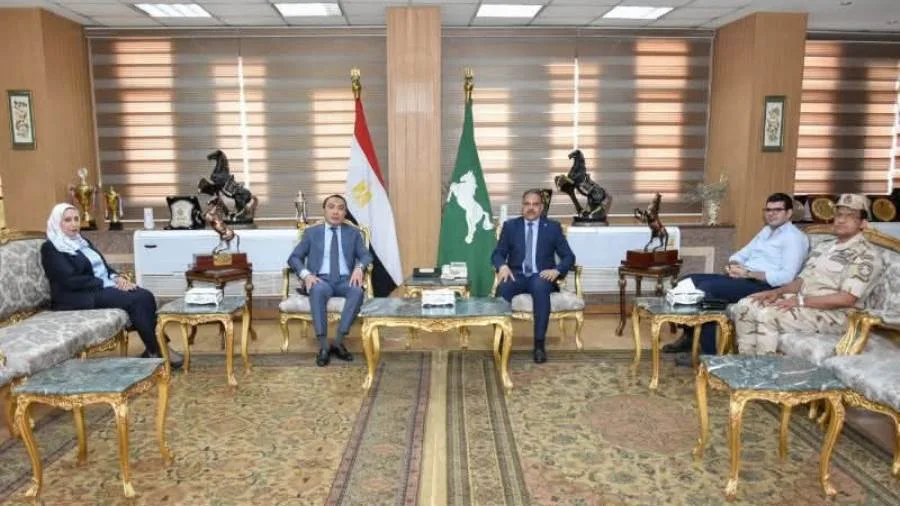 لتعظيم الاستفادة ونقل الخبرات.. محافظ الشرقية يستقبل سفير كازاخستان لتعظيم الاستفادة ونقل الخبرات.. محافظ الشرقية يستقبل سفير كازاخستان