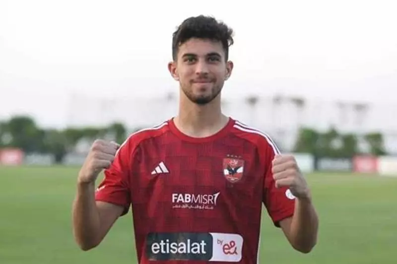لتعويض رحيل ربيعة المحتمل.. مصدر ليلا كورة: الأهلي يقرر عودة أحمد عابدين