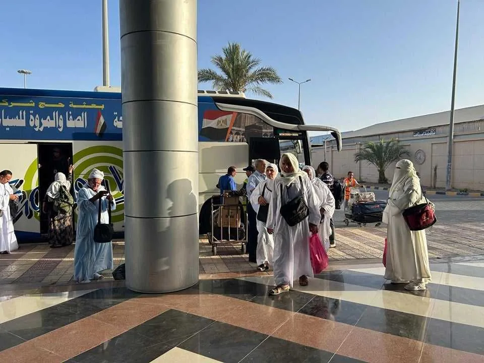 الفوج الخامس: ميناء نويبع يستمر في استقبال حجاج البر الفوج الخامس: ميناء نويبع يستمر في استقبال حجاج البر