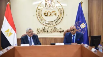 لجنة “دستور الدواء المصري” تبحث سبل تلبية الطلب المتزايد على الأدوية