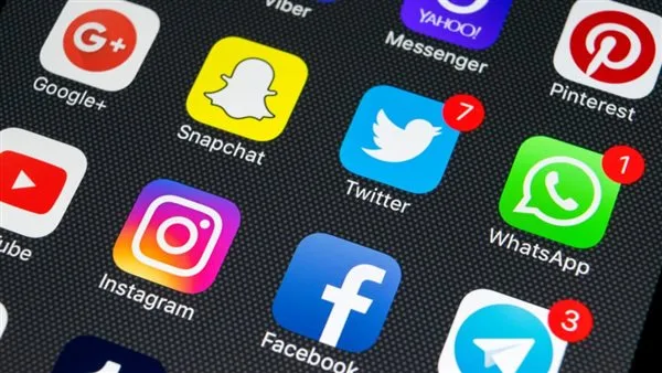 لحمايتهم من المحتوى الضار.. نيوزيلندا تدرس حظر وسائل التواصل الاجتماعي على من هم دون 16 عامًا