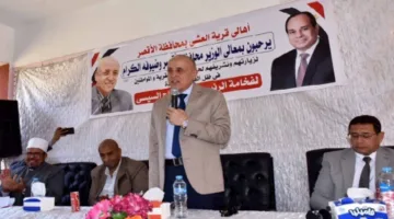لقاء جماهيري لمحافظ الأقصر بأهالي مدينة الزينية