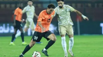 الأهلي يواجه تحديًا كبيرًا ضد البنك الأهلي للحفاظ على مركزه الأول في الدوري.