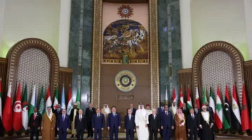 لقطة تذكارية لرؤساء الوفود في القمة العربية