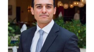 للحد من التقزم: أستاذ اقتصاديات الصحة يدعو لتقليص نسب الولادات القيصرية وتعزيز الرضاعة الطبيعية خلال الستة أشهر الأولى.