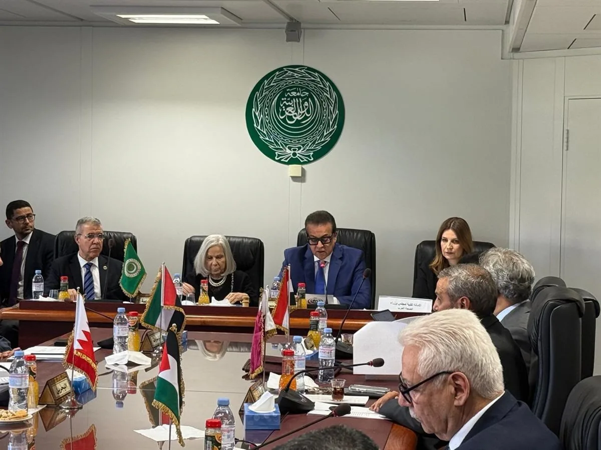 للمرة الرابعة بالإجماع: انتخاب “عبدالغفار” رئيسًا لمجلس وزراء الصحة العرب للمرة الرابعة بالإجماع: انتخاب “عبدالغفار” رئيسًا لمجلس وزراء الصحة العرب