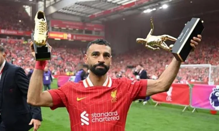 للمرة الرابعة، صلاح يحصل على جائزة الحذاء الذهبي كأفضل هداف في الدوري الإنجليزي. للمرة الرابعة، صلاح يحصل على جائزة الحذاء الذهبي كأفضل هداف في الدوري الإنجليزي.