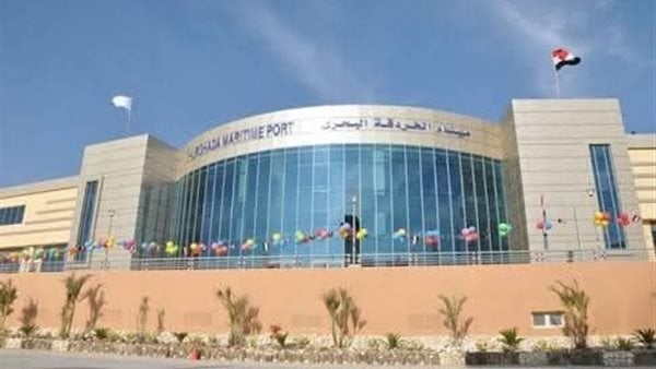 إعادة فتح ميناء الغردقة بعد تحسن الأحوال الجومائية