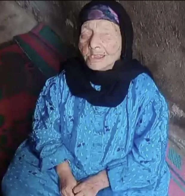 لم يرحموا فقدانها للبصر.. تفاصيل سرقة أقدم محفظة للقرآن الكريم بالغربية