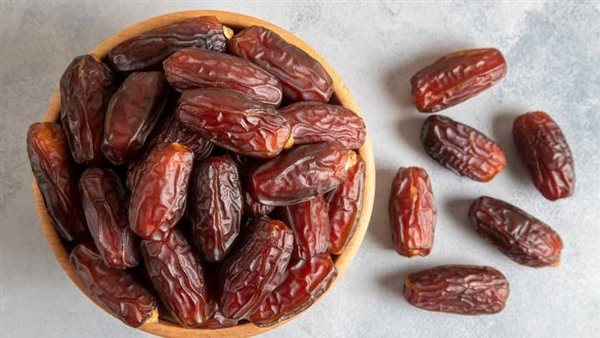 لمرضى السكري.. هل تناول التمر آمن في وجبة الإفطار؟