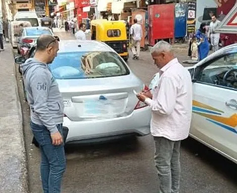 لمنع جراجات الرصيف.. لجنة لتسجيل أرقام السيارات التي تُعيق الحركة المرورية بشوارع إيتاي البارود