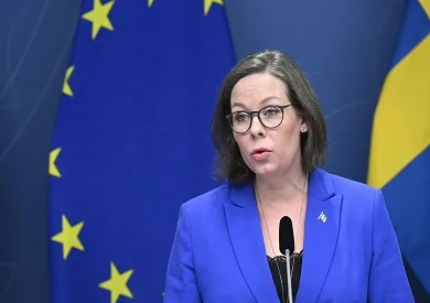 السويد: نعمل على المستوى الأوروبي للضغط لفرض عقوبات على مسؤولين إسرائيليين. السويد: نعمل على المستوى الأوروبي للضغط لفرض عقوبات على مسؤولين إسرائيليين.