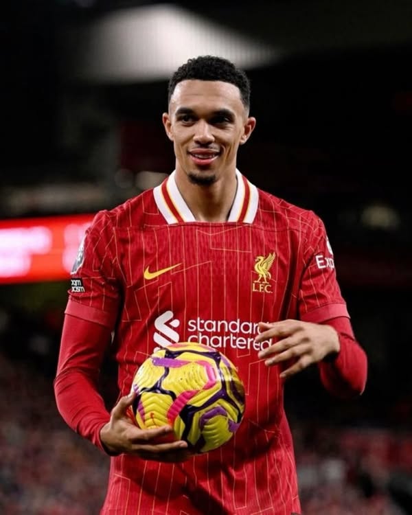 ليفربول يعلن رحيل ترينت ألكسندر آرنولد بعد نهاية تعاقده