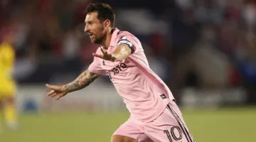 ليونيل ميسي يتجاوز ليصبح ثالث أعلى لاعب تسجيلاً في ركلات حرة