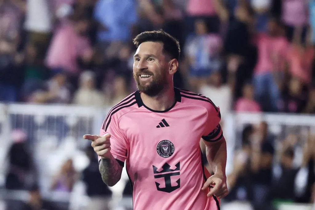 ميسي يحافظ على إنتر ميامي من الهزيمة أمام فيلادلفيا في الدوري الأمريكي