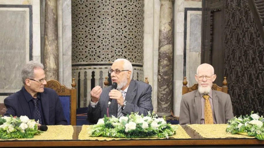 مؤتمر السيرة النبوية في الأزهر: القيادة النبوية تُدمج الحكمة، المبادرة، التخطيط، والتوكل. مؤتمر السيرة النبوية في الأزهر: القيادة النبوية تُدمج الحكمة، المبادرة، التخطيط، والتوكل.