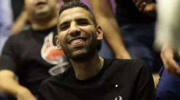 مؤمن زكريا يحتفل مع الأهلي بفوزهم بكأس الأندية الإفريقية لكرة اليد