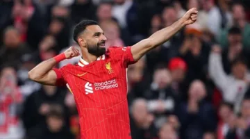 ما عدد الأهداف التي يحتاجها محمد صلاح اليوم للفوز بالحذاء الذهبي؟