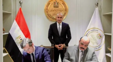 ما هو اختبار SAT للطلاب الذين يتبعون النظام الأمريكي؟ اكتشف طرق الاستعداد له.