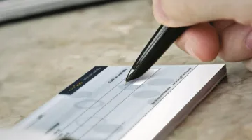 ما هو المبلغ الذي لا يمكن إثباته في حالات “السلف” إلا من خلال وثيقة مكتوبة؟ محامٍ يوضح ثلاث حالات استثنائية.