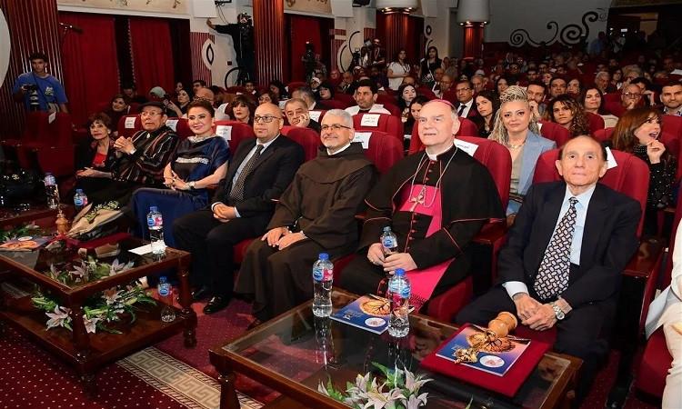 مادلين طبر تحصد جائزة الريادة السينمائية من مهرجان المركز الكاثوليكي