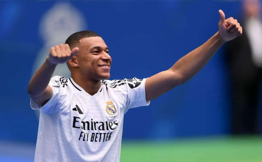 ماذا صرح مبابي عقب حصوله على جائزة أفضل لاعب في ريال مدريد؟ ماذا صرح مبابي عقب حصوله على جائزة أفضل لاعب في ريال مدريد؟