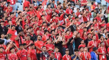 ماذا فعلت جماهير الأهلي في ستاد القاهرة بعد فوز فاركو على بيراميدز؟