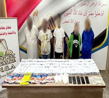 مافيا الآيس.. الداخلية تحبط تهريب كمية كبيرة من المخدرات لخارج البلاد| صور
