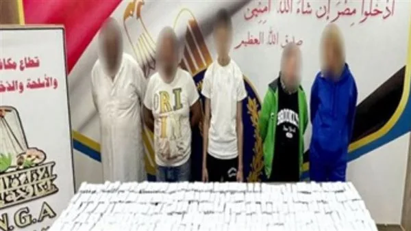 مافيا الآيس.. الداخلية تحبط محاولة تهريب كمية كبيرة من المخدرات خارج البلاد