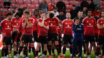مانشستر يونايتد يعرض لاعبيه للبيع بعد الخروج من الدوري الأوروبي