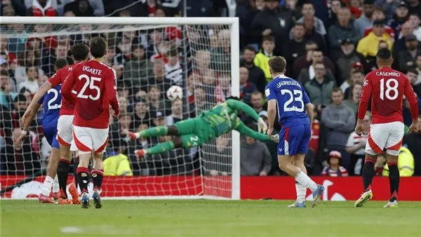 مانشستر يونايتد يهزم أتلتيك بلباو برباعية ويتأهل إلى نهائى الدورى الأوروبى