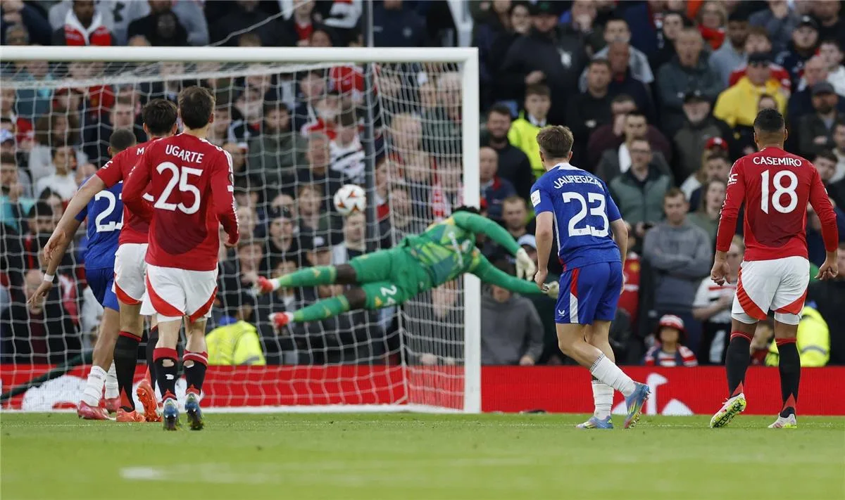 مانشستر يونايتد يهزم أتلتيك بلباو برباعية ويتأهل لـ نهائي الدوري الأوروبي