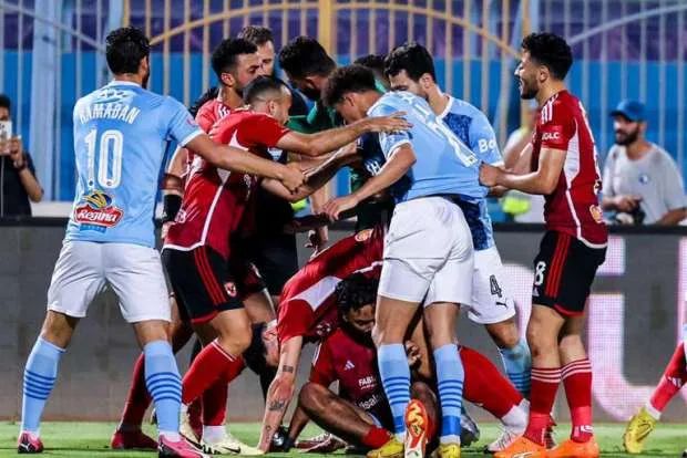 مايفوتكش.. الأهلي يخطف صفقة بيراميدز وغياب ثنائي عن المونديال وضربة «عواد»