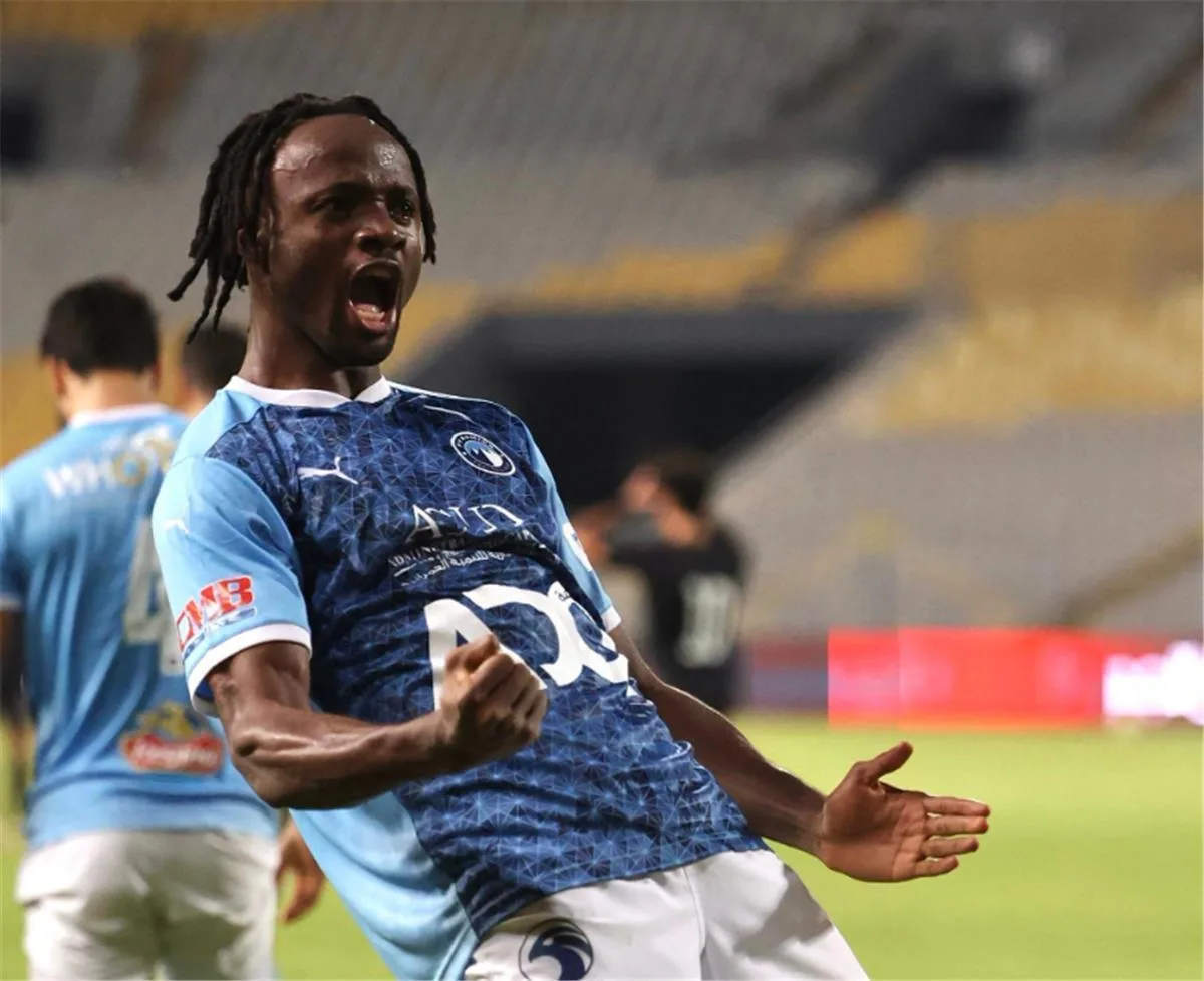 مايلي يعلن عن اتصال مدرب فريق إفريقي لضمّه من بيراميدز مايلي يعلن عن اتصال مدرب فريق إفريقي لضمّه من بيراميدز