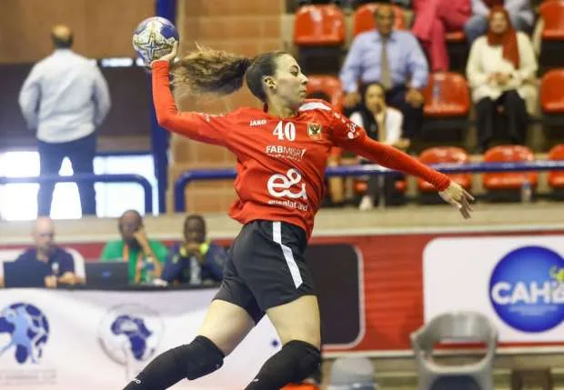 مباريات مصيرية للأهلي في المرحلة ربع النهائية لبطولة كأس الكؤوس الإفريقية في كرة اليد مباريات مصيرية للأهلي في المرحلة ربع النهائية لبطولة كأس الكؤوس الإفريقية في كرة اليد
