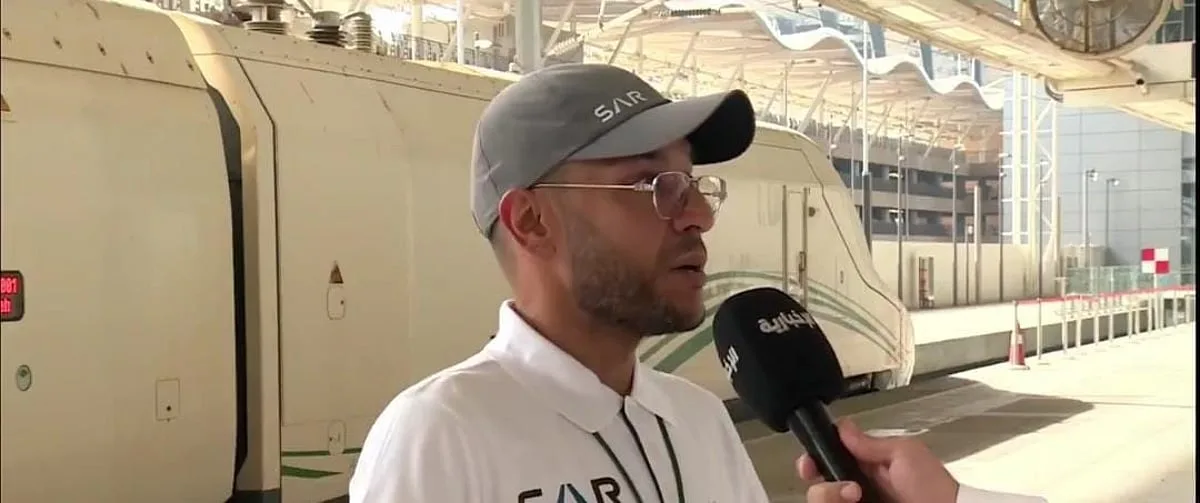 متحدث السكك الحديدية السعودية: قمنا بتطبيق مبادرة “حج بلا حقيبة” للمرة الثانية تسهيلاً لرحلة ضيوف الرحمن. متحدث السكك الحديدية السعودية: قمنا بتطبيق مبادرة “حج بلا حقيبة” للمرة الثانية تسهيلاً لرحلة ضيوف الرحمن.