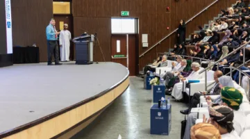 متحدثون من 13 دولة يتناولون تعزيز قدرات الطلبة الجامعيين في البرنامج التأسيسي