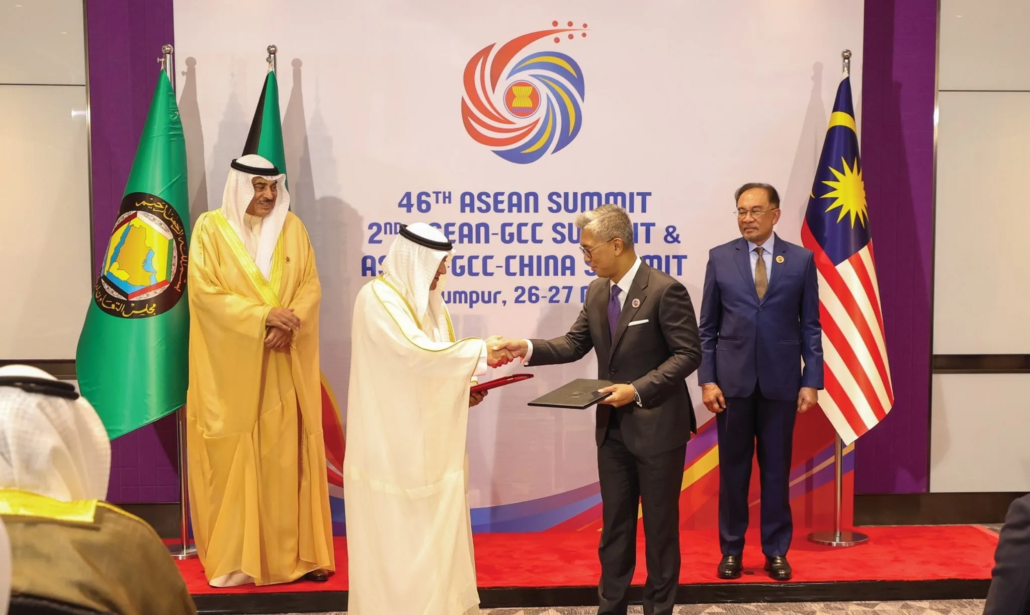 مجلس التعاون الخليجي وماليزيا يتوصلان إلى اتفاق لبدء مفاوضات حول اتفاقية التجارة الحرة مجلس التعاون الخليجي وماليزيا يتوصلان إلى اتفاق لبدء مفاوضات حول اتفاقية التجارة الحرة
