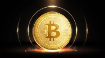 مجلس الشيوخ الأمريكي يمنحها فرصة جديدة.. بيتكوين تحقق ذروة جديدة تتجاوز 111700 دولار
