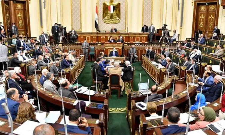 مجلس النواب يوافق على إرسال 31 تقريرًا من لجنة الاقتراحات والشكاوى إلى الحكومة مجلس النواب يوافق على إرسال 31 تقريرًا من لجنة الاقتراحات والشكاوى إلى الحكومة