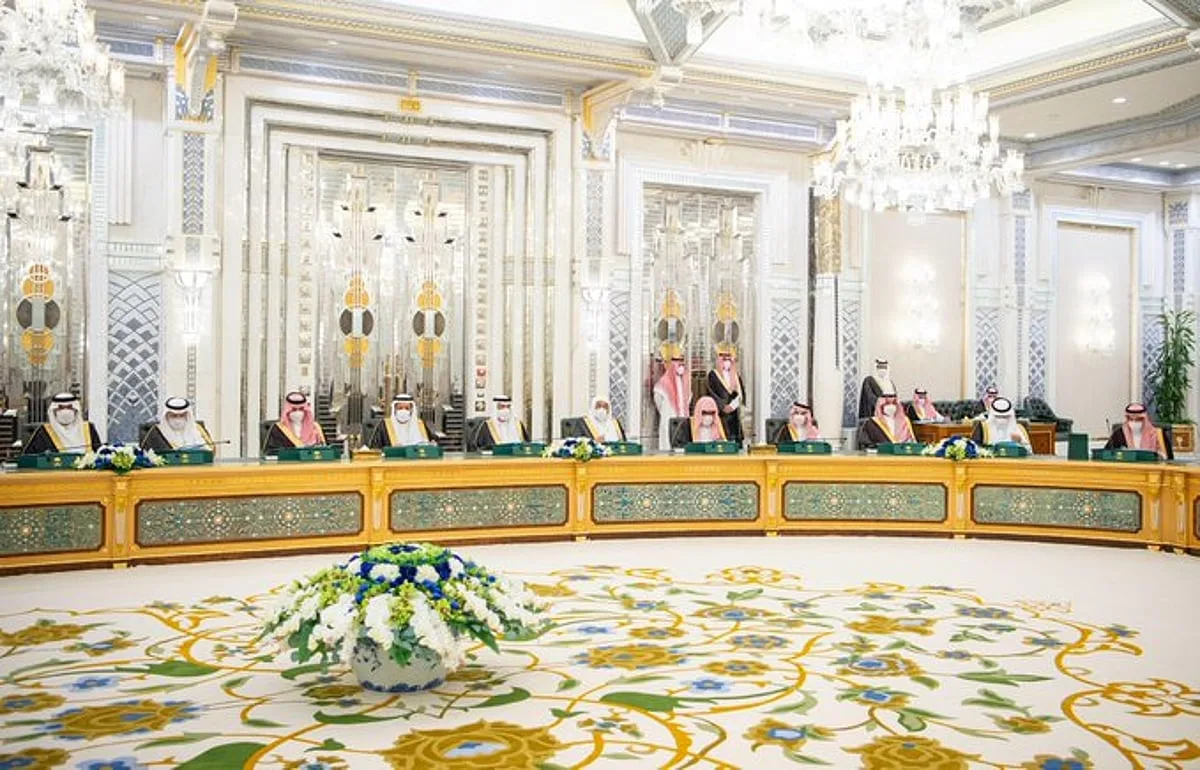 مجلس الوزراء يثمن تجاوب ترامب مع جهود ولي العهد لرفع العقوبات عن سوريا مجلس الوزراء يثمن تجاوب ترامب مع جهود ولي العهد لرفع العقوبات عن سوريا