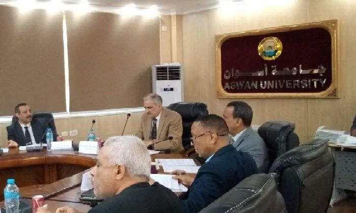 مجلس جامعة أسوان يستعرض أحدث developments في التعليم ويعزز المشاريع الرئاسية مجلس جامعة أسوان يستعرض أحدث developments في التعليم ويعزز المشاريع الرئاسية