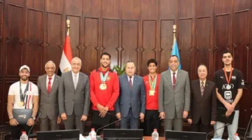 مجلس جامعة الإسكندرية يحتفي بتكريم طلاب قسم التربية الرياضية للبنين